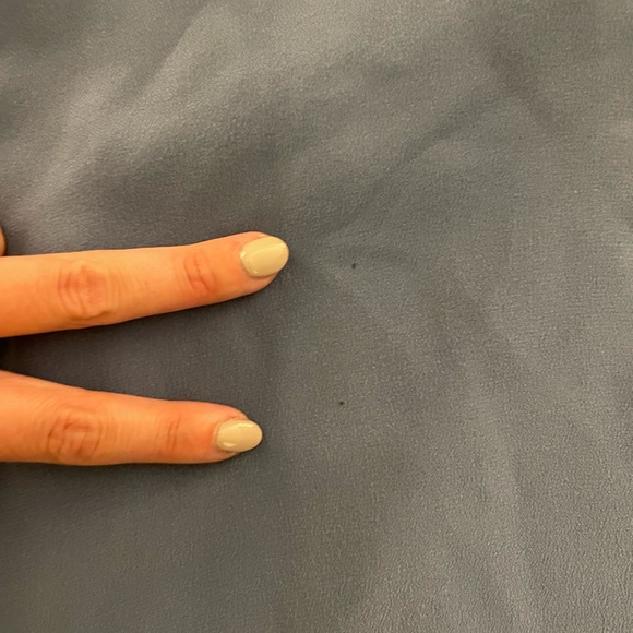 Everlane The Clean Silk Short-Sleeve Square Shirt - Picture 10 of 10